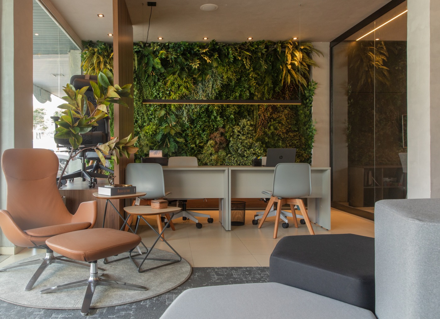 Banner Franttone Office