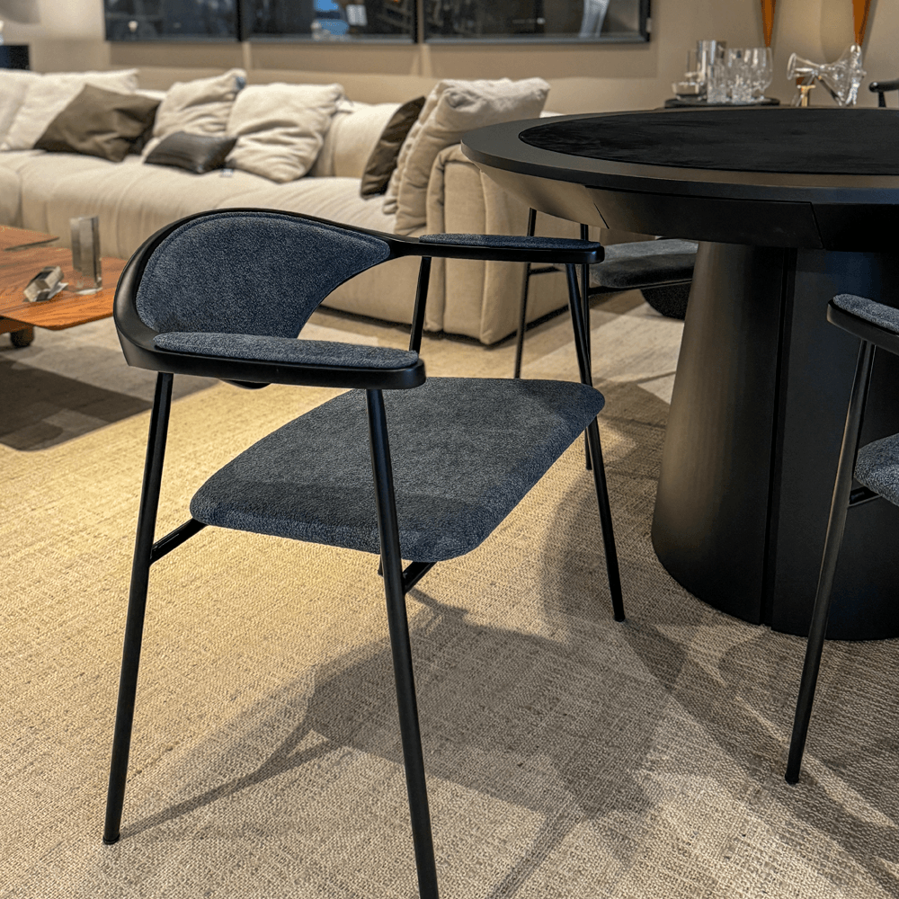 Cadeira Dhira Com Braço Cadeira Dhira Com Braço